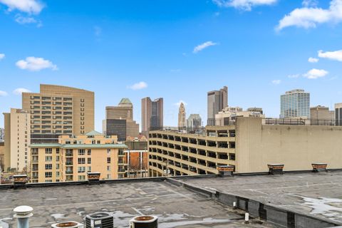 Tiny photo for 432 E Rich Street 4J #4J, Columbus, OH 43215 (MLS # 225045502)