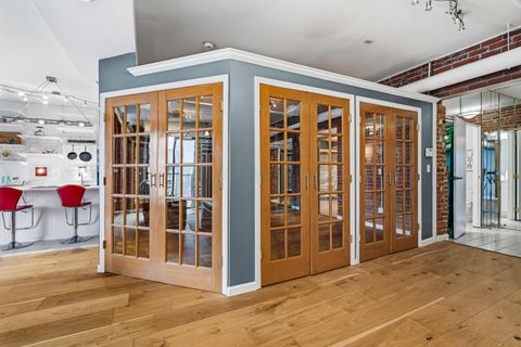 Tiny photo for 432 E Rich Street 4J #4J, Columbus, OH 43215 (MLS # 225045502)