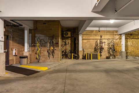 Tiny photo for 432 E Rich Street 4J #4J, Columbus, OH 43215 (MLS # 225045502)