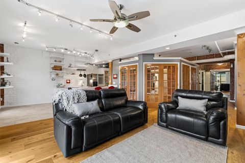 Tiny photo for 432 E Rich Street 4J #4J, Columbus, OH 43215 (MLS # 225045502)