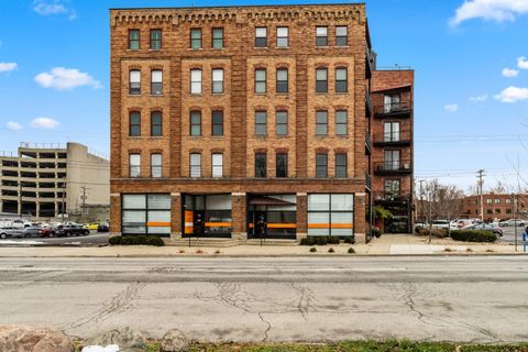 Tiny photo for 432 E Rich Street 4J #4J, Columbus, OH 43215 (MLS # 225045502)