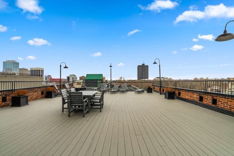 Tiny photo for 432 E Rich Street 4J #4J, Columbus, OH 43215 (MLS # 225045502)