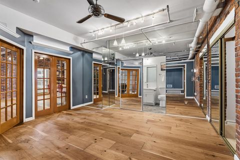 Tiny photo for 432 E Rich Street 4J #4J, Columbus, OH 43215 (MLS # 225045502)