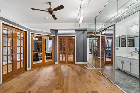 Tiny photo for 432 E Rich Street 4J #4J, Columbus, OH 43215 (MLS # 225045502)