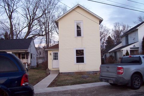 Photo of 132 S Washington Street, Utica, OH 43080 (MLS # 226005960)