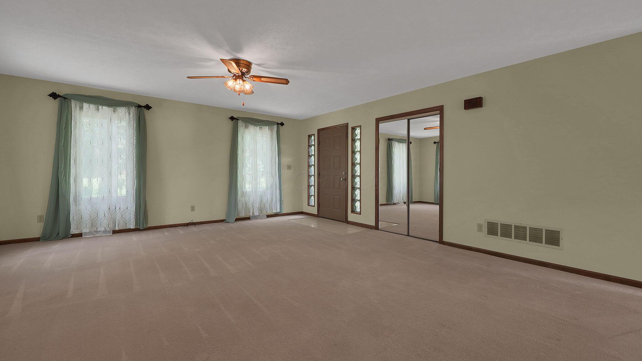 9200 Knoll Drive