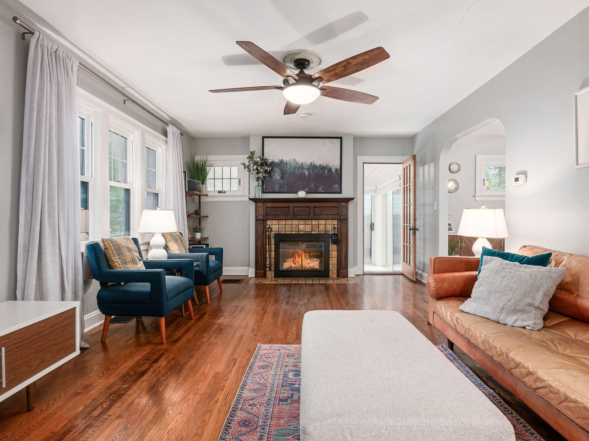 498 Oakland Park Avenue