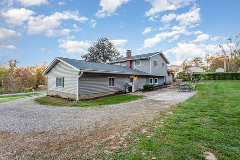 Tiny photo for 280 Wildwood Drive, Zanesville, OH 43701 (MLS # 225039513)