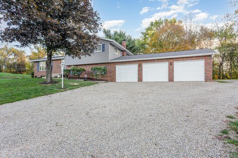 Tiny photo for 280 Wildwood Drive, Zanesville, OH 43701 (MLS # 225039513)