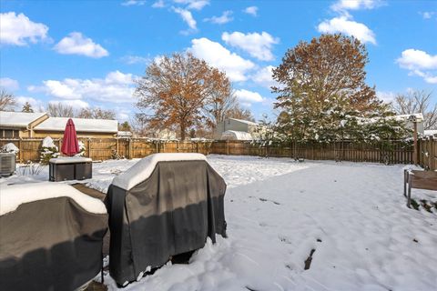 Tiny photo for 6456 Goldfinch Drive, Westerville, OH 43081 (MLS # 225044745)