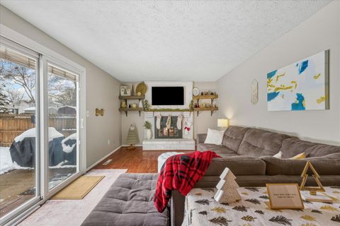 Tiny photo for 6456 Goldfinch Drive, Westerville, OH 43081 (MLS # 225044745)