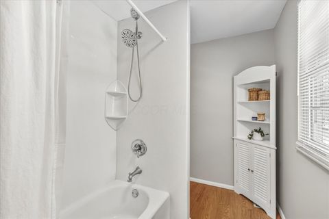 Tiny photo for 6456 Goldfinch Drive, Westerville, OH 43081 (MLS # 225044745)