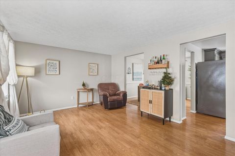 Tiny photo for 6456 Goldfinch Drive, Westerville, OH 43081 (MLS # 225044745)