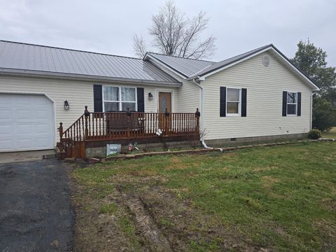 Photo of 422 Sevilla Drive, Waverly, OH 45690 (MLS # 226006280)