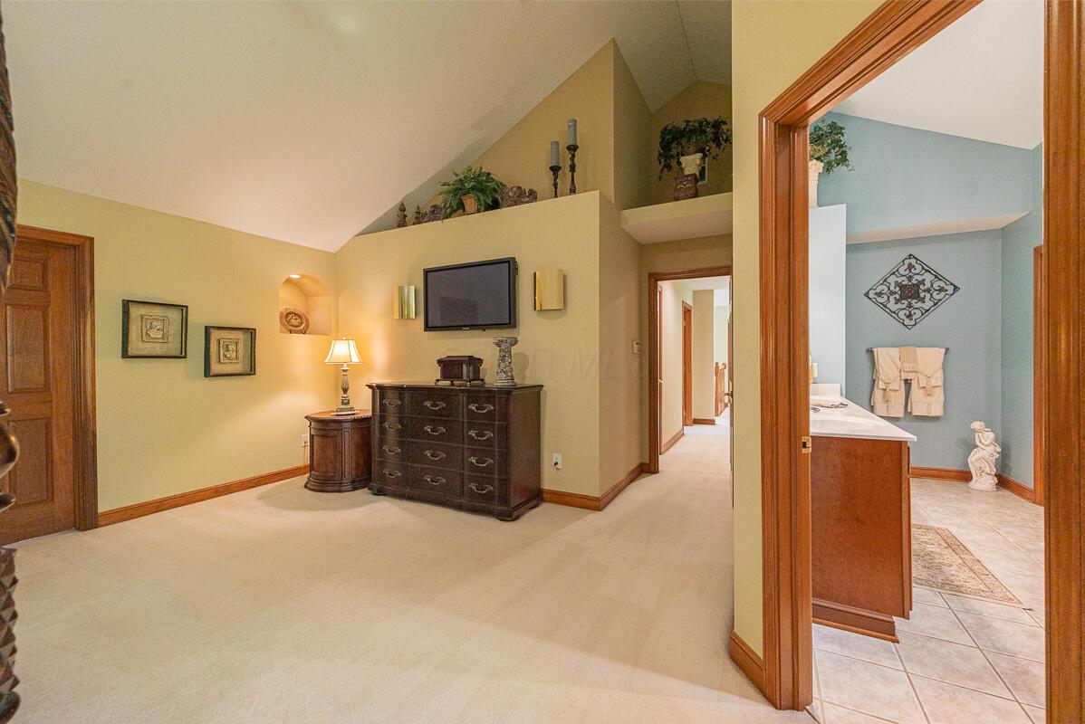 8884 Filiz Lane, Powell, Ohio image 42