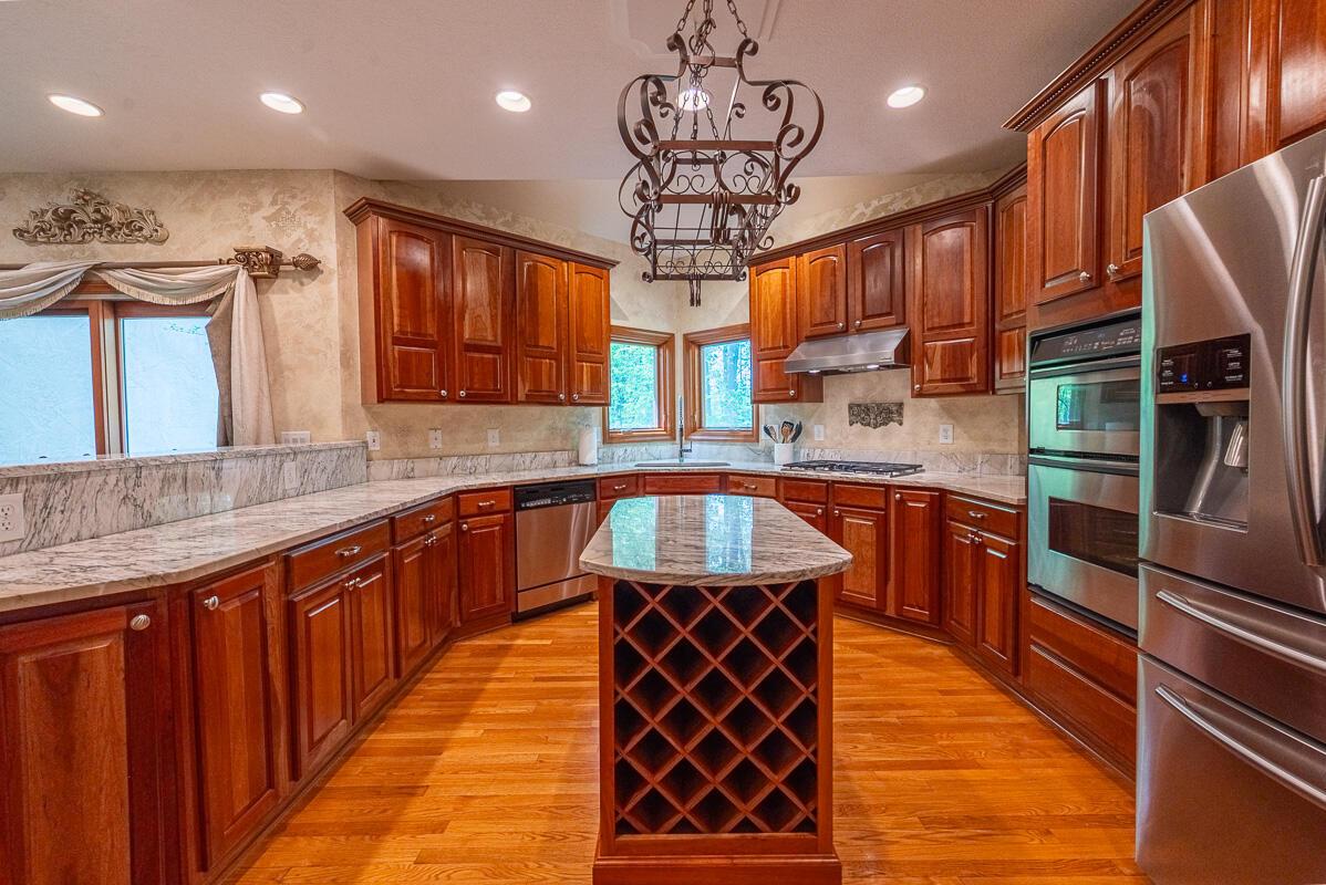 8884 Filiz Lane, Powell, Ohio image 17