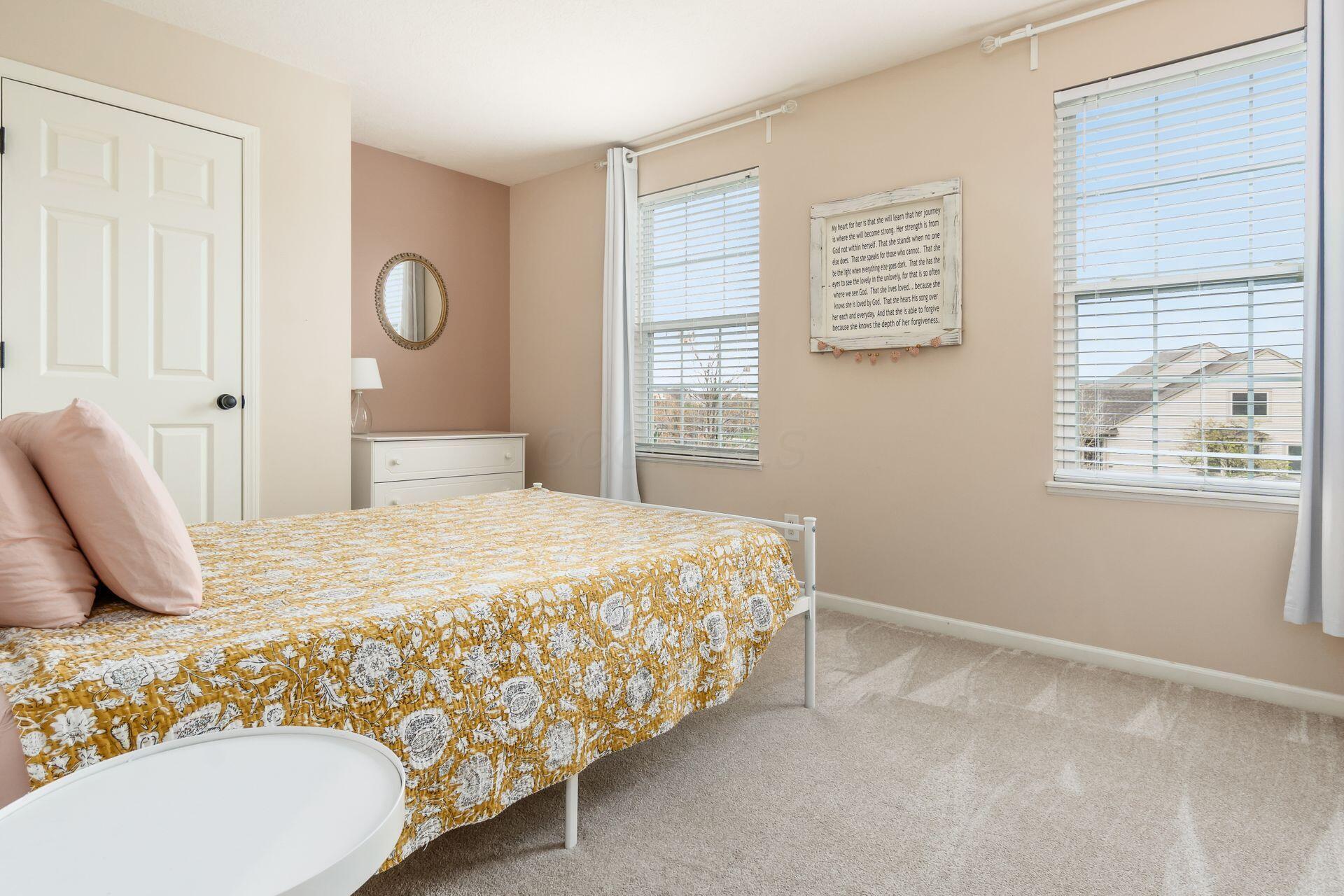 2065 Autumn Wind Drive, Grove City, Ohio image 25