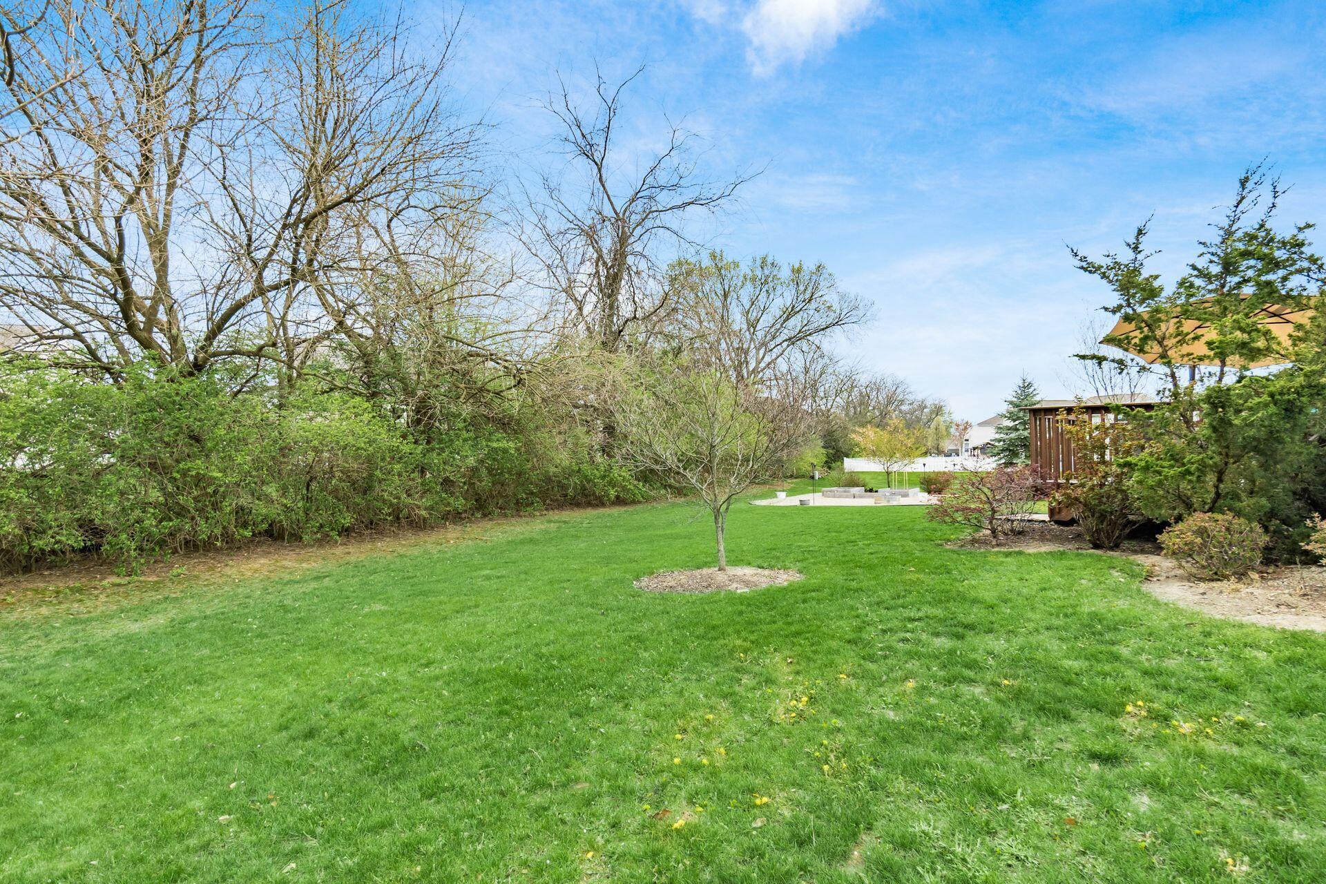 2065 Autumn Wind Drive, Grove City, Ohio image 38
