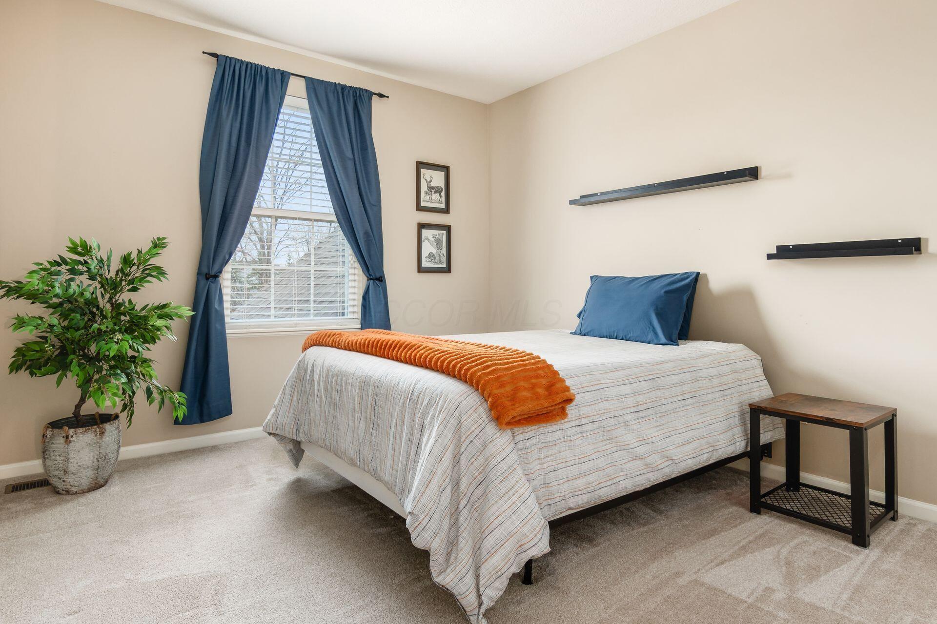 2065 Autumn Wind Drive, Grove City, Ohio image 26