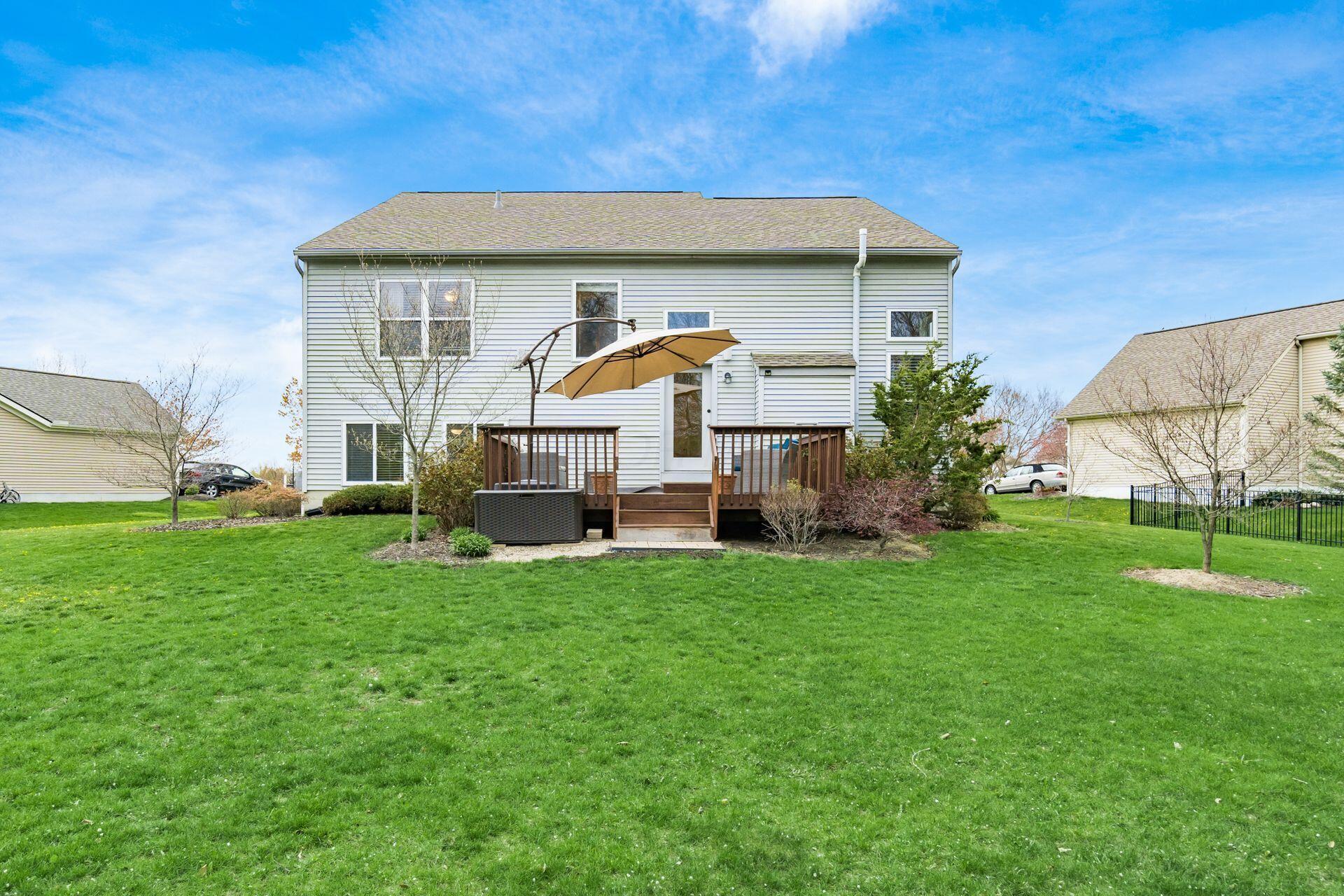 2065 Autumn Wind Drive, Grove City, Ohio image 39