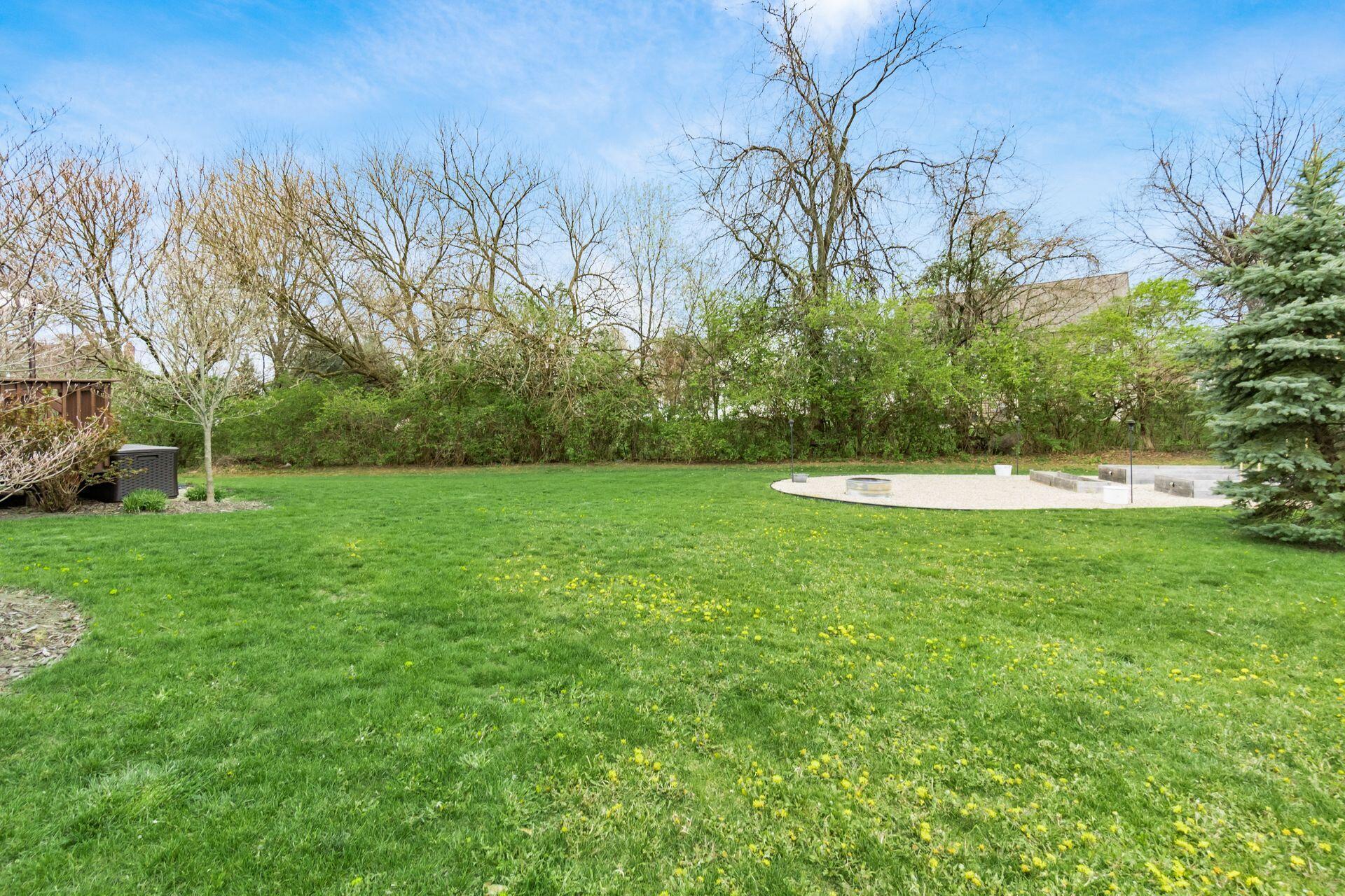 2065 Autumn Wind Drive, Grove City, Ohio image 37
