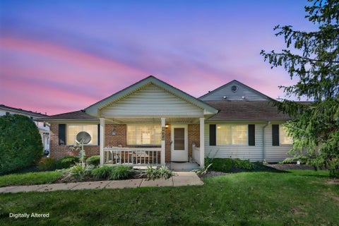 Photo of 4078 Wiston Drive, Groveport, OH 43125 (MLS # 226040403)
