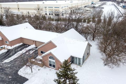 Tiny photo for 1930 Farmbrook Circle S, Grove City, OH 43123 (MLS # 226002842)