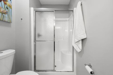 Tiny photo for 1930 Farmbrook Circle S, Grove City, OH 43123 (MLS # 226002842)