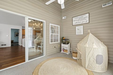 Tiny photo for 1930 Farmbrook Circle S, Grove City, OH 43123 (MLS # 226002842)