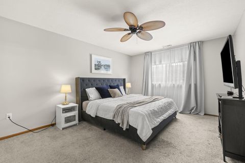 Tiny photo for 1930 Farmbrook Circle S, Grove City, OH 43123 (MLS # 226002842)