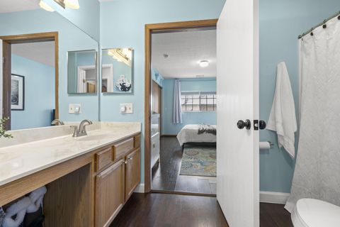 Tiny photo for 1930 Farmbrook Circle S, Grove City, OH 43123 (MLS # 226002842)