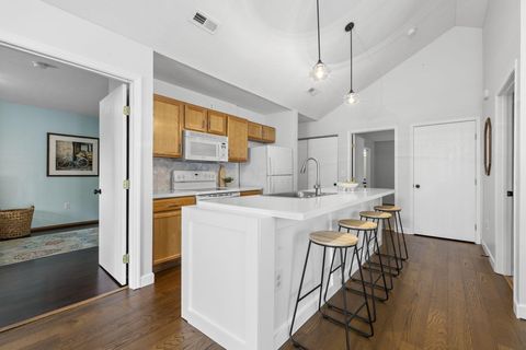 Tiny photo for 1930 Farmbrook Circle S, Grove City, OH 43123 (MLS # 226002842)