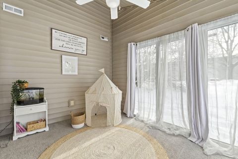 Tiny photo for 1930 Farmbrook Circle S, Grove City, OH 43123 (MLS # 226002842)