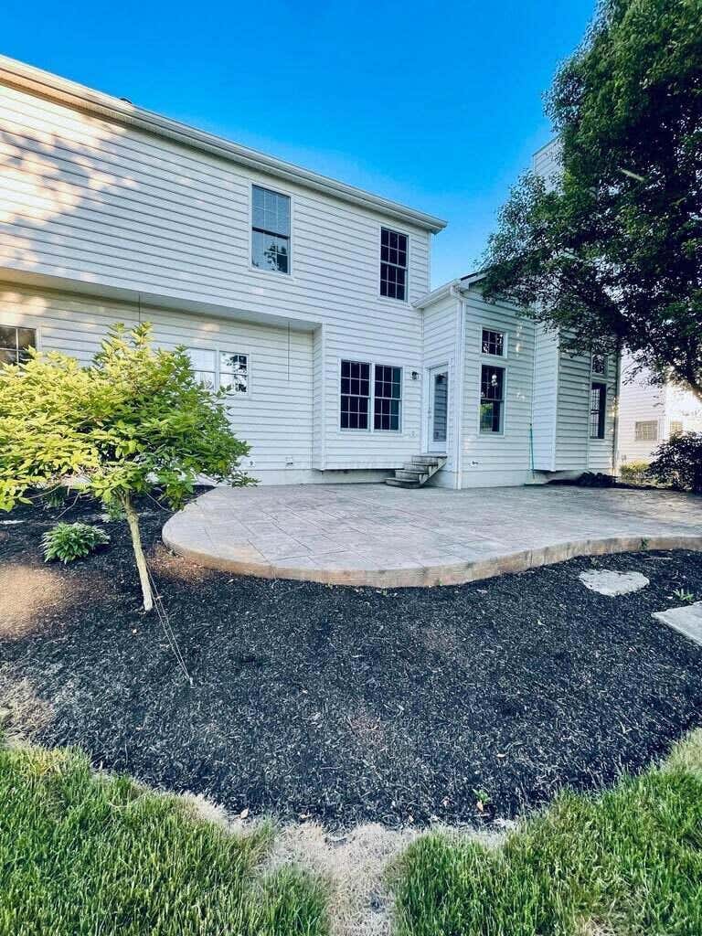 Photo of 7492 Fairfield Lakes Drive, Powell, OH 43065 (MLS # 226030144)