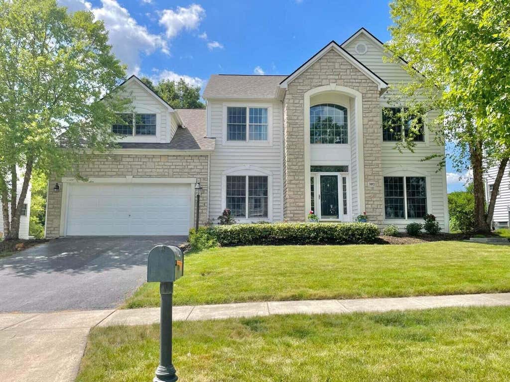 Photo of 7492 Fairfield Lakes Drive, Powell, OH 43065 (MLS # 226030144)