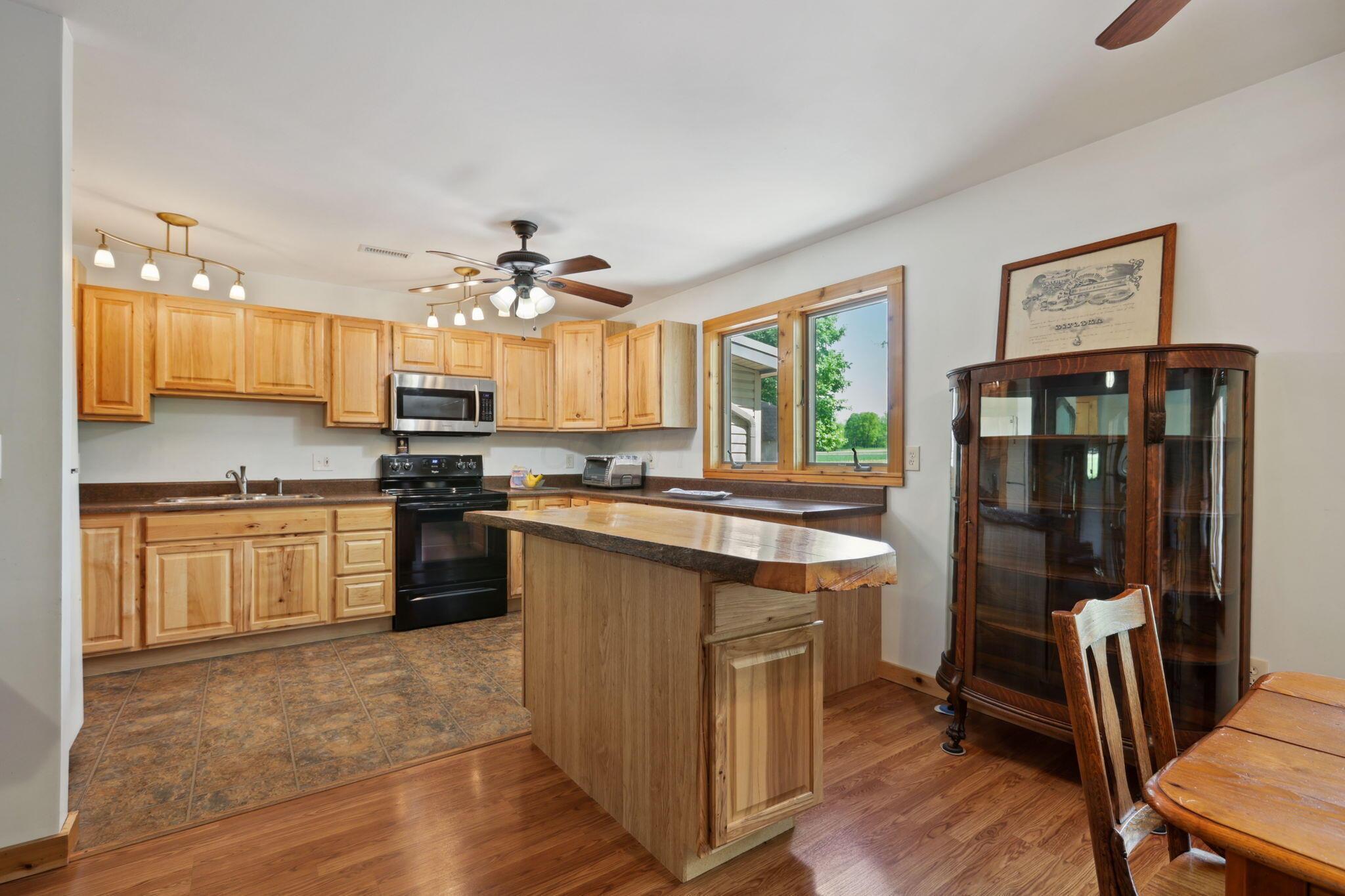 18040 Johnson Road, Heath, Ohio image 17