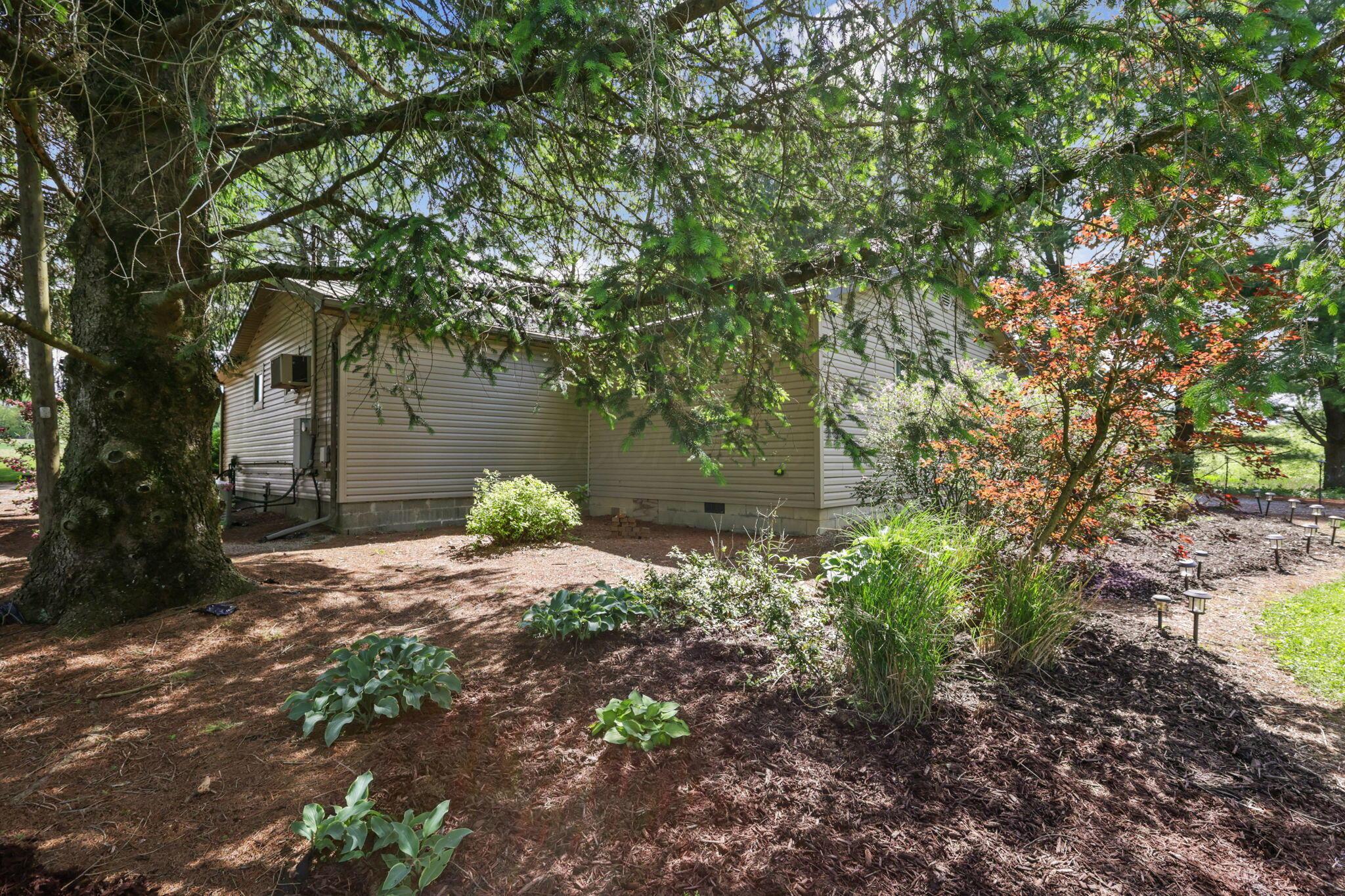 18040 Johnson Road, Heath, Ohio image 32
