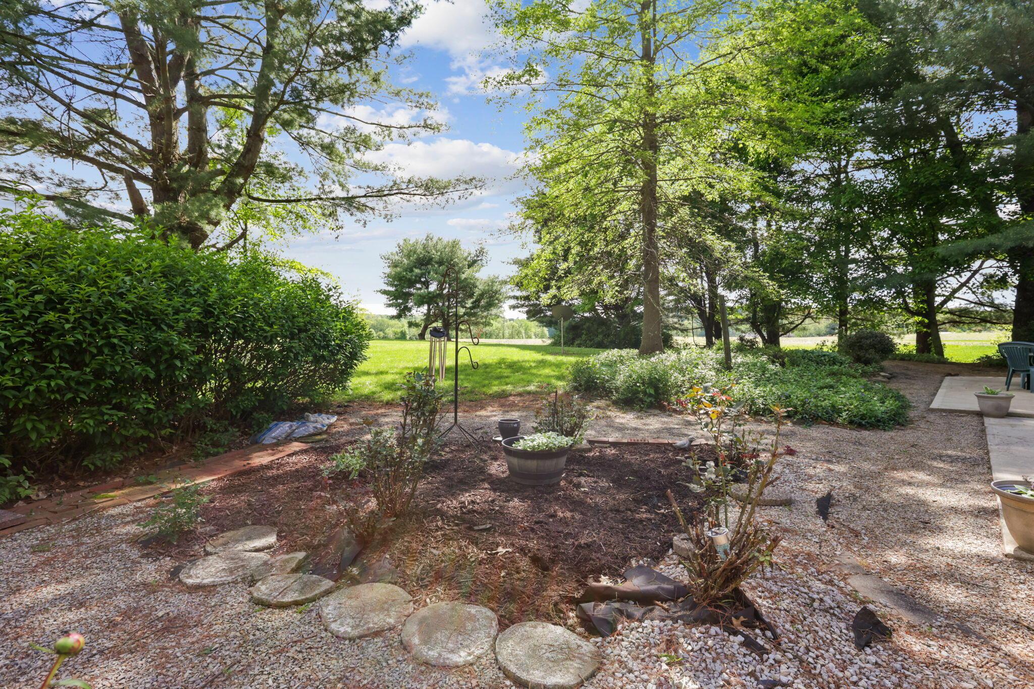 18040 Johnson Road, Heath, Ohio image 36