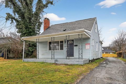 Photo of 161 S James Road, Columbus, OH 43213 (MLS # 226007639)