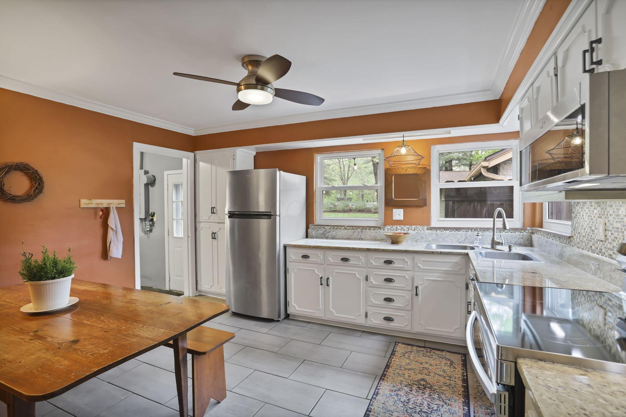 7328 Cook Road, Powell, Ohio image 18