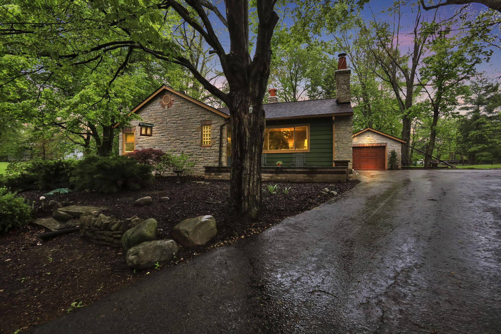 7328 Cook Road, Powell, Ohio image 2