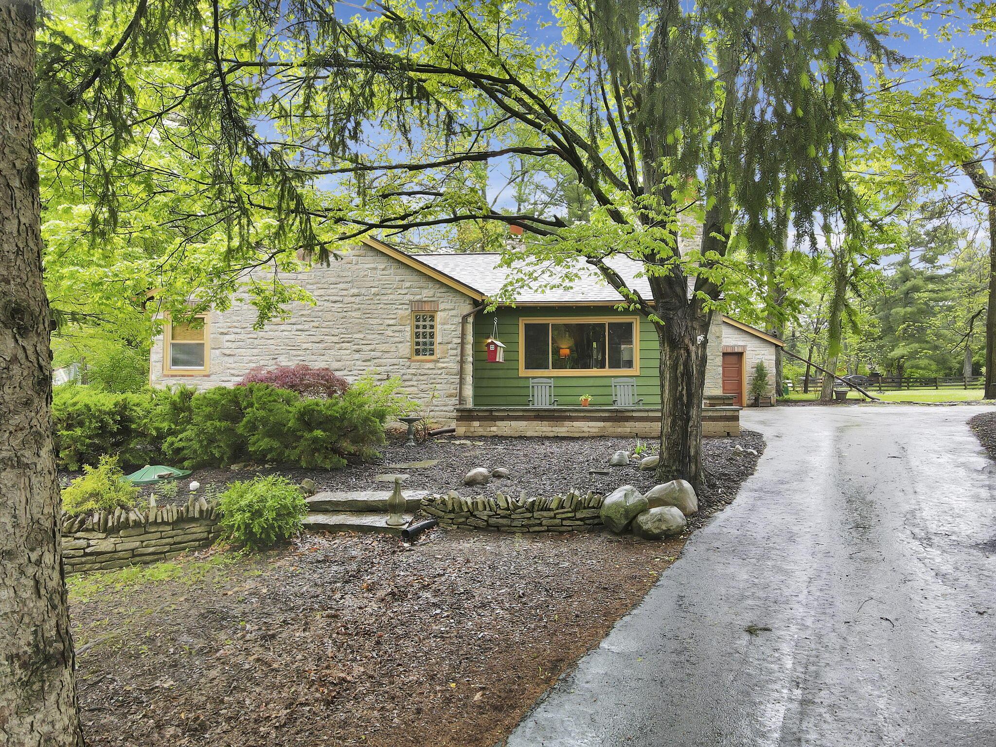 7328 Cook Road, Powell, Ohio image 1