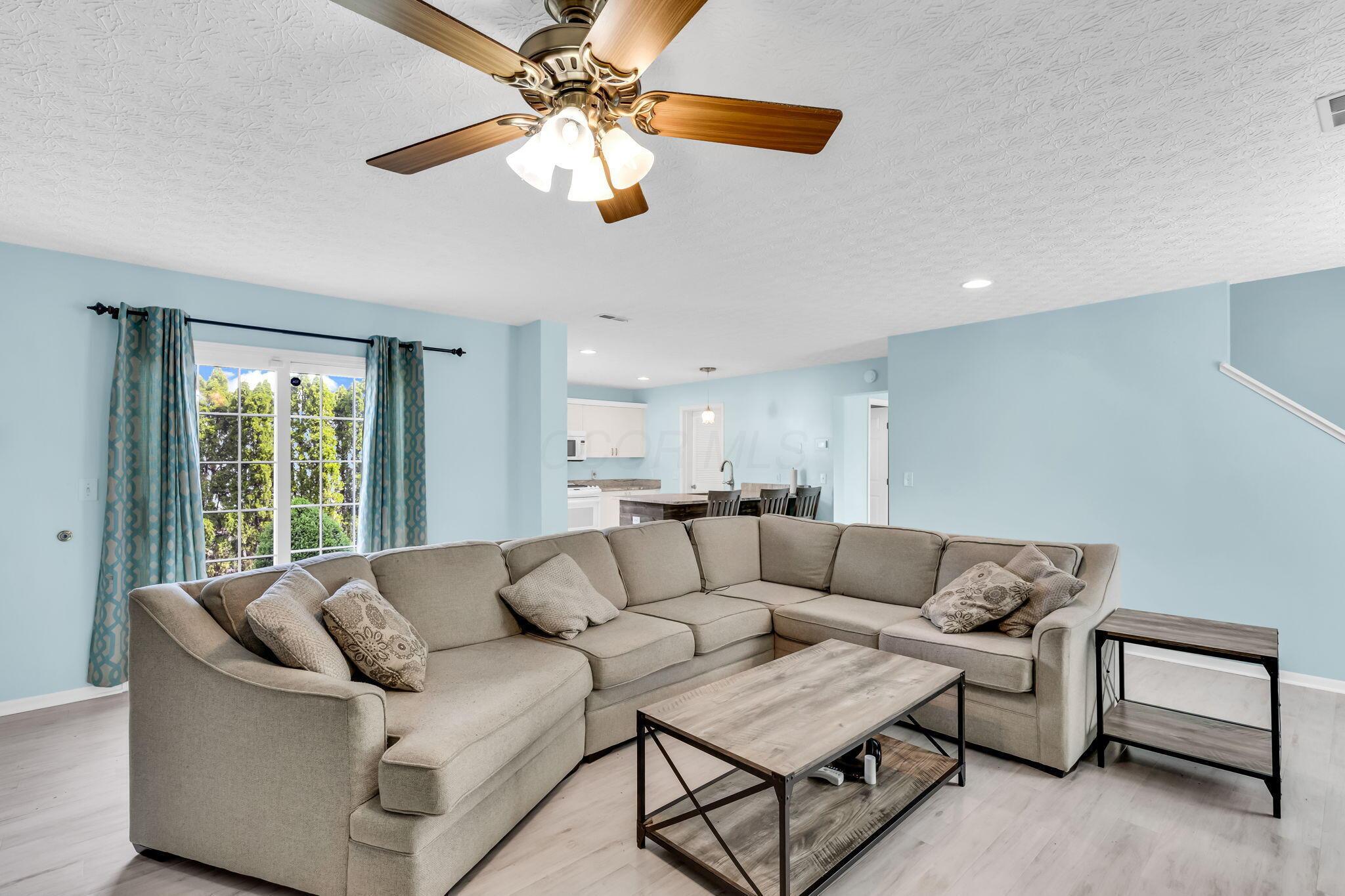 2493 Hotchkiss Street, Grove City, Ohio image 23
