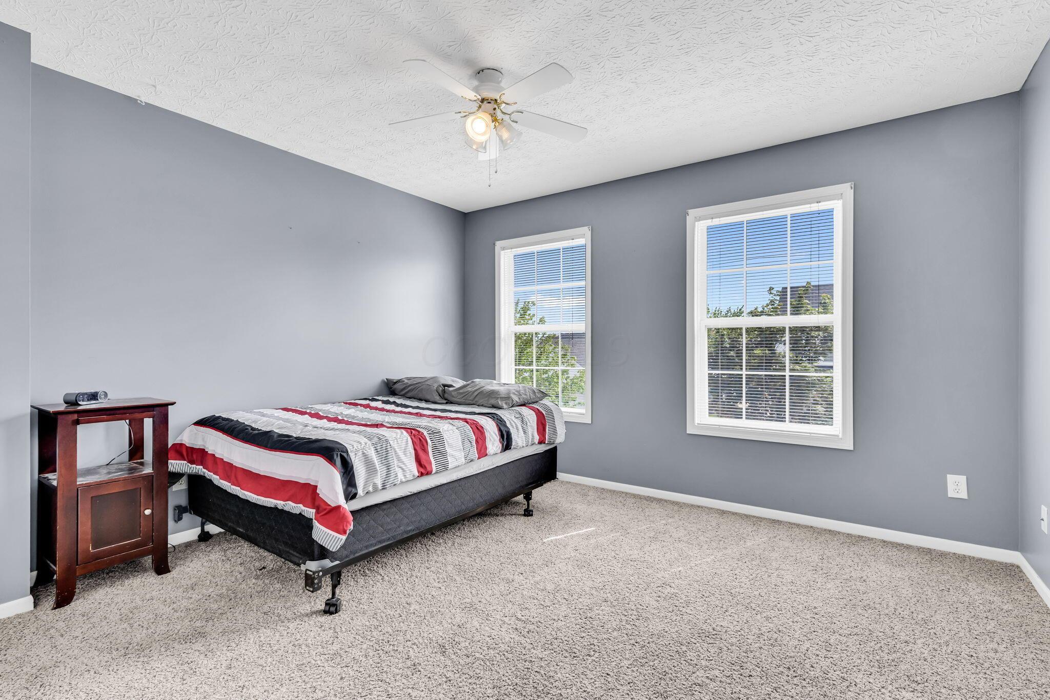 2493 Hotchkiss Street, Grove City, Ohio image 34