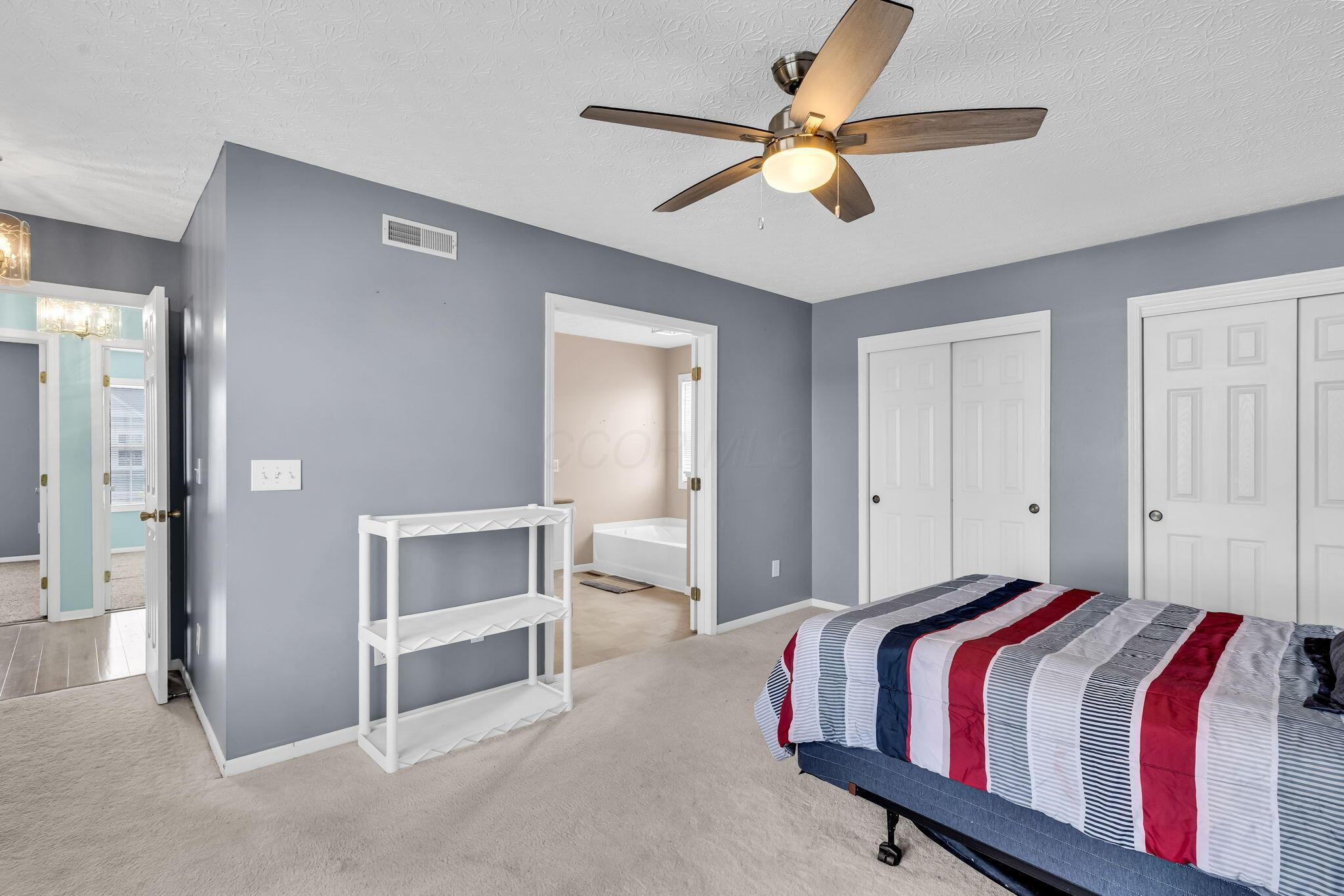 2493 Hotchkiss Street, Grove City, Ohio image 37