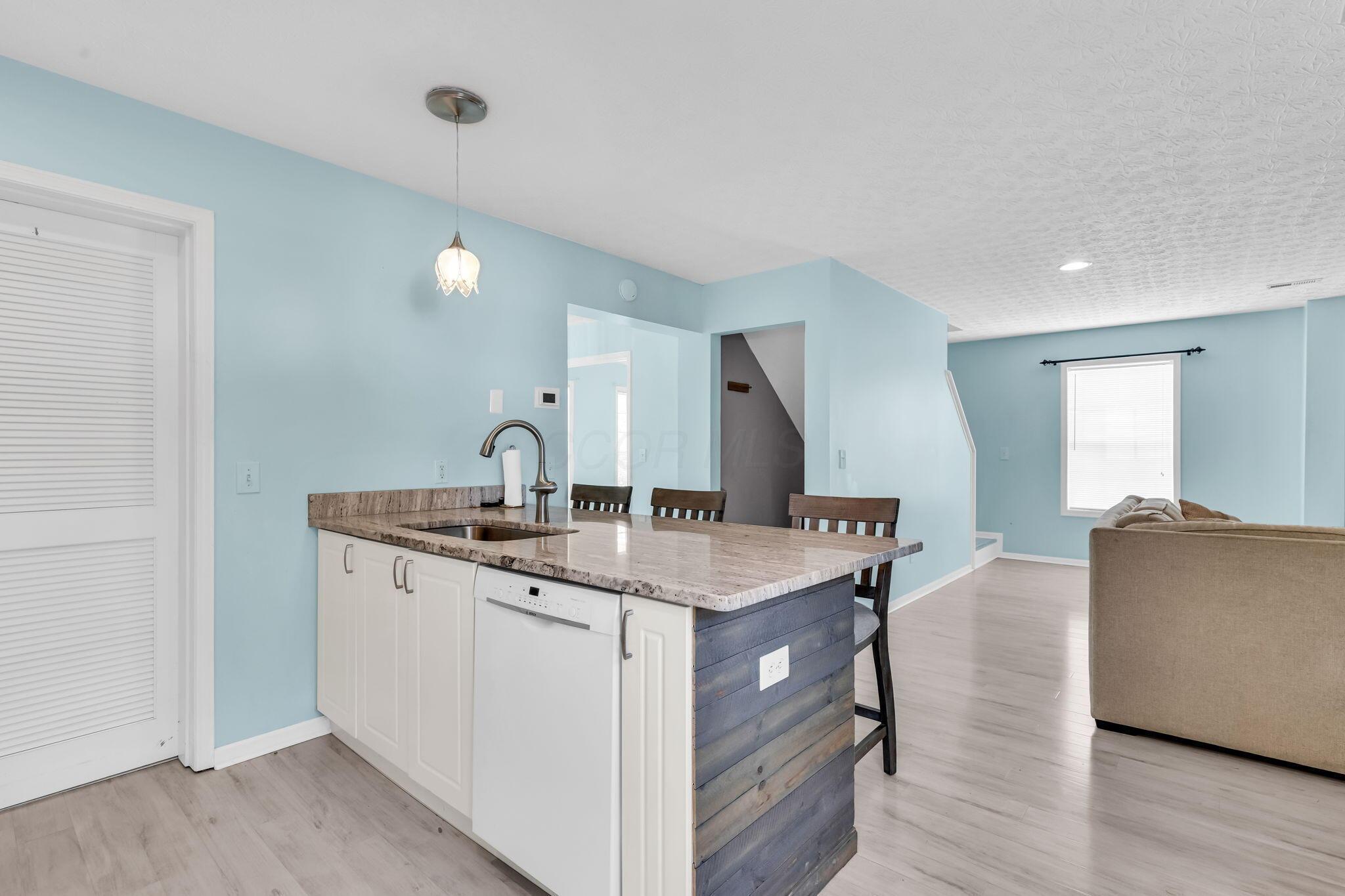 2493 Hotchkiss Street, Grove City, Ohio image 20