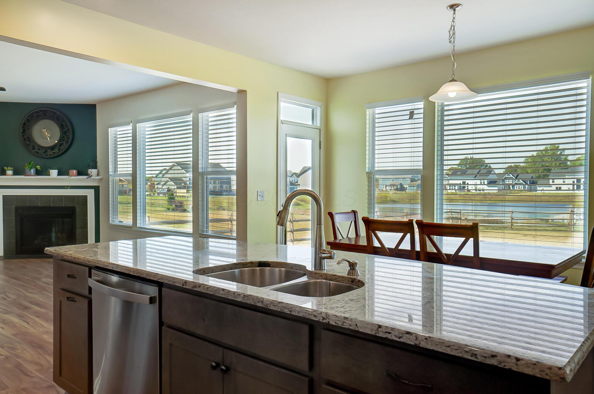 3781 Aviary Loop, Hilliard, Ohio image 13