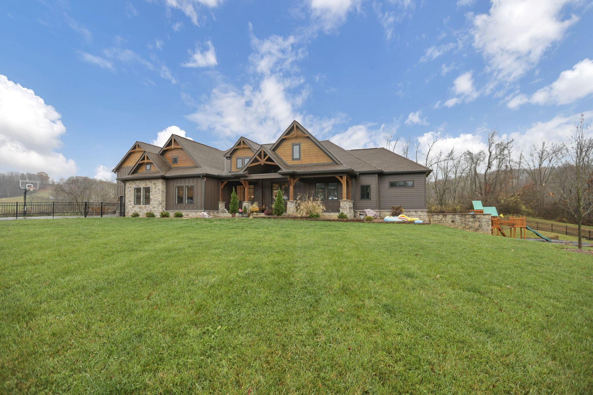 4190 Brownsville Road, Heath, Ohio image 2