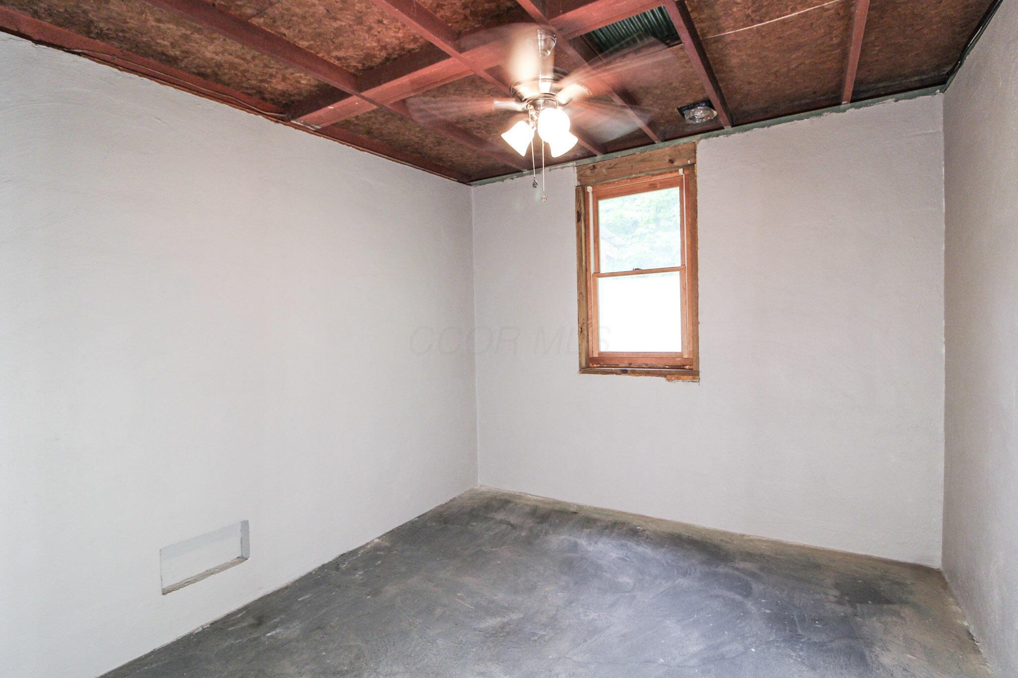10195 Goosecreek Road, Roseville, Ohio image 17