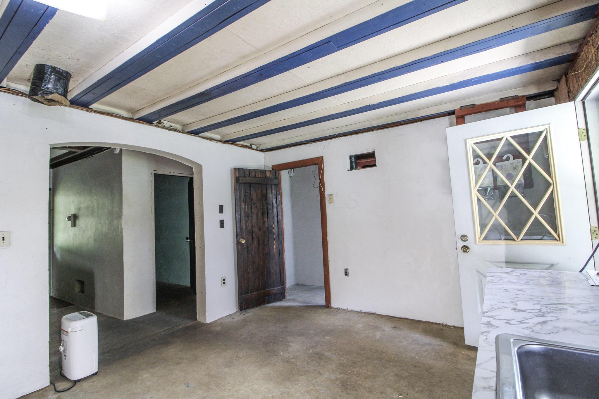 10195 Goosecreek Road, Roseville, Ohio image 10